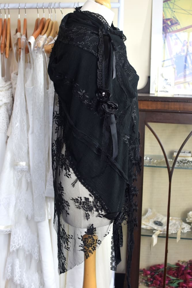 Black pashmina wrap - Image 4